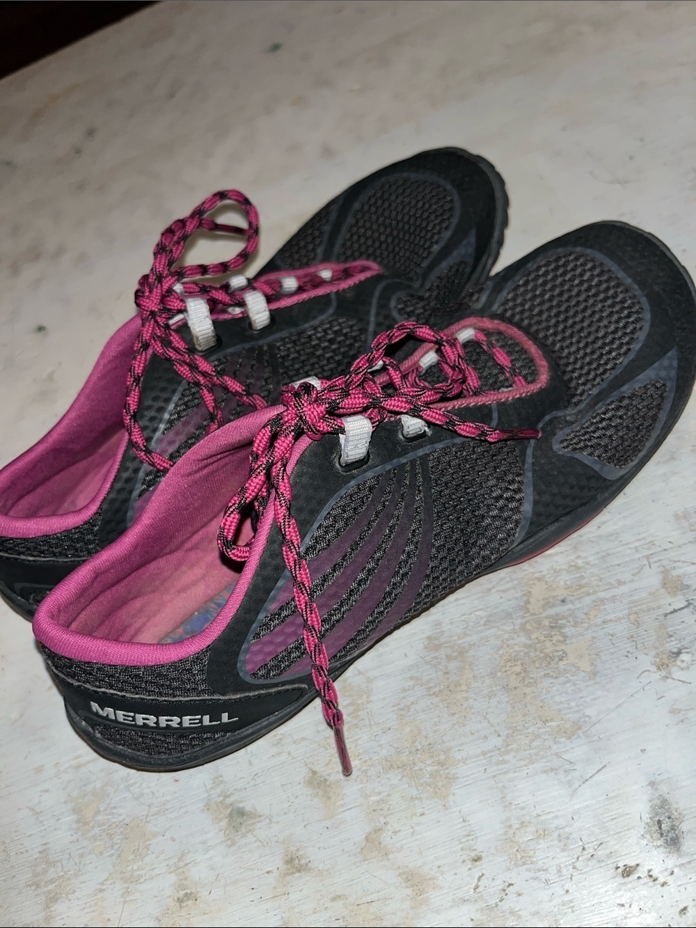 Merrell Pace Glove 2 in pink & black | size 7.5